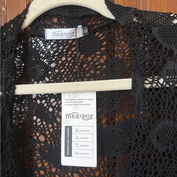 Crocheted Cardigan Black XL - Picture 2 of 2